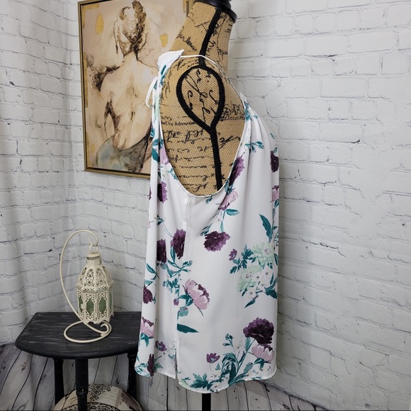 New York & Company floral blouse - Picture 6 of 11